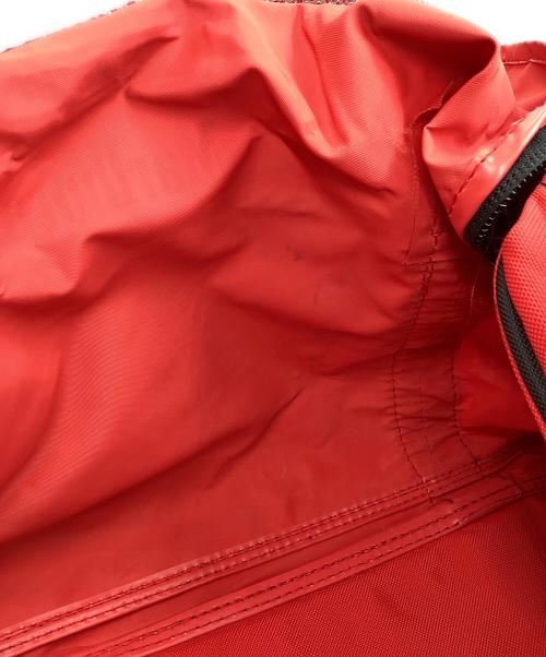 marlboro（マルボロ）marlboro (マルボロ) ダッフルバッグ レッドの古着・服飾アイテム
