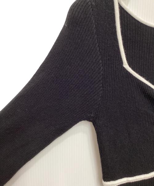 Resexxy（リゼクシー）Resexxy (リゼクシー) フリルデザインIラインニットワンピース ブラック サイズ:freeの古着・服飾アイテム