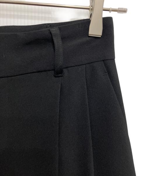 uncrave（アンクレイヴ）uncrave (アンクレイヴ) ワイドスラックス ブラック サイズ:1 未使用品の古着・服飾アイテム