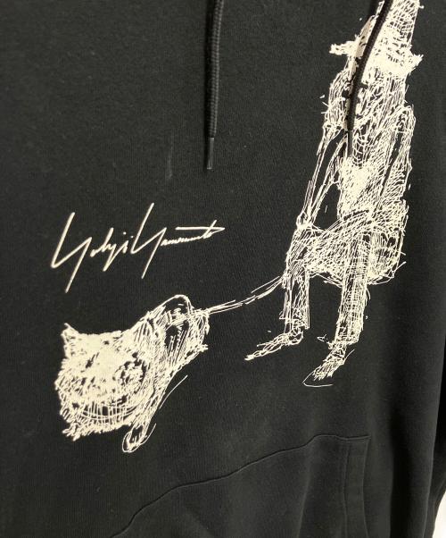 Yohji Yamamoto pour homme（ヨウジヤマモト プールオム）Yohji Yamamoto pour homme (ヨウジヤマモト プールオム) New Era (ニューエラ) Yuuka Asakura DRAWING PRINT SWEAT PULLOVER HOODIE ブラック サイズ:Mの古着・服飾アイテム