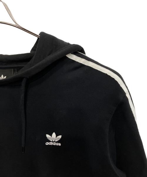 Y's（ワイズ）Y's (ワイズ) adidas (アディダス) Back Flower Print 3-Stripe Pullover Hoodie ブラック サイズ:Lの古着・服飾アイテム