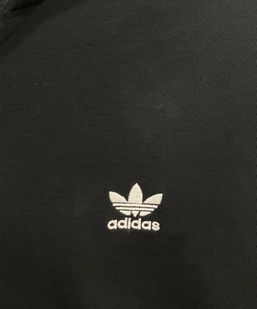 Y's（ワイズ）Y's (ワイズ) adidas (アディダス) Back Flower Print 3-Stripe Pullover Hoodie ブラック サイズ:Lの古着・服飾アイテム