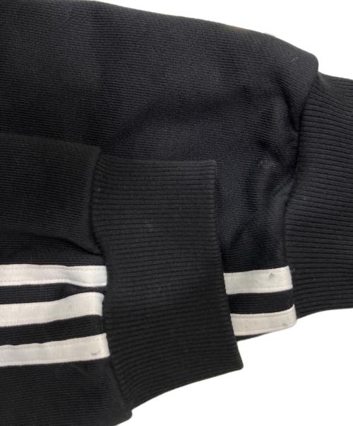 Y's（ワイズ）Y's (ワイズ) adidas (アディダス) Back Flower Print 3-Stripe Pullover Hoodie ブラック サイズ:Lの古着・服飾アイテム