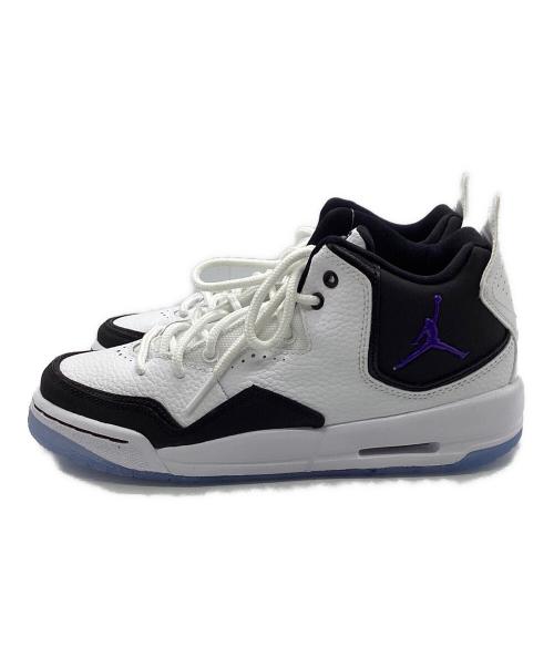 NIKE（ナイキ）NIKE (ナイキ) GS JORDAN COURTSIDE 23 ホワイト サイズ:23.5 未使用品の古着・服飾アイテム