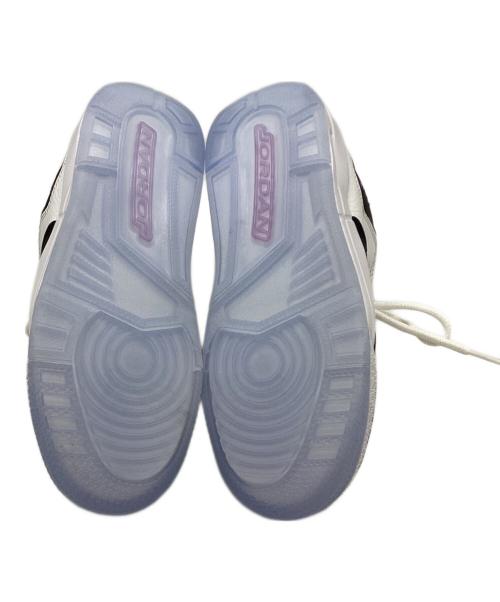 NIKE（ナイキ）NIKE (ナイキ) GS JORDAN COURTSIDE 23 ホワイト サイズ:23.5 未使用品の古着・服飾アイテム