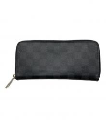 LOUIS VUITTON（ルイ ヴィトン）の古着「ジッピーウォレットヴェルティカル」｜ブラック