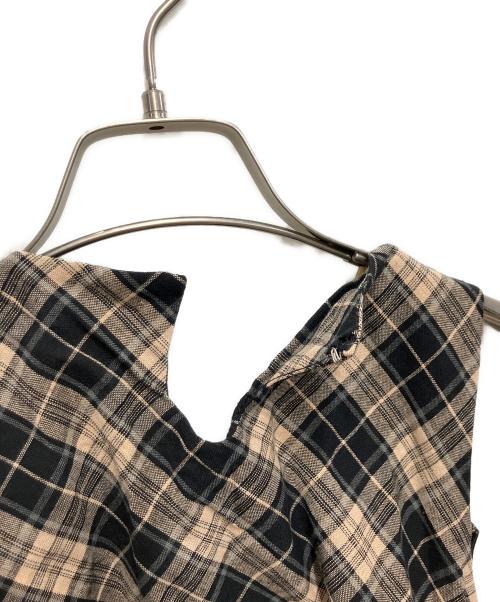 ANDMARY（アンドマリー）ANDMARY (アンドマリー) バックシャンチェックワンピース ベージュ×ブラック サイズ:不明の古着・服飾アイテム