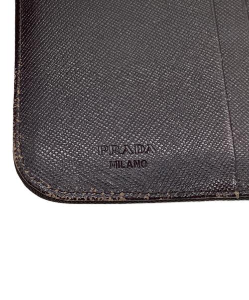 PRADA（プラダ）PRADA (プラダ) ナイロン2つ折り財布 ブラウンの古着・服飾アイテム