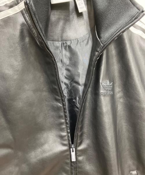 adidas（アディダス）adidas (アディダス) フェイクレザーファイヤーバードトラックジャケット ブラック サイズ:Lの古着・服飾アイテム
