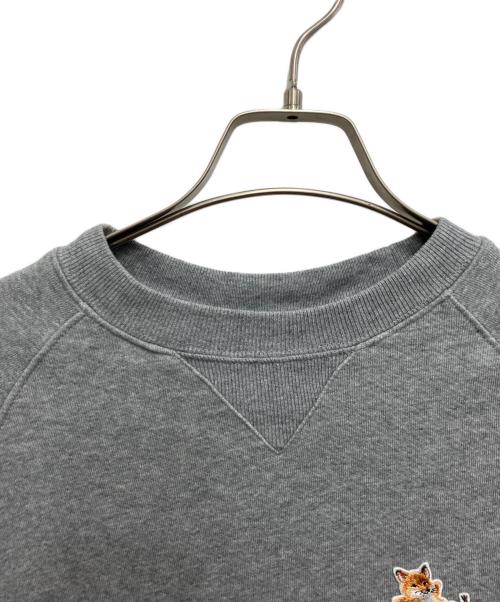 maison kitsune（メゾンキツネ）maison kitsune (メゾンキツネ) クルーネックスウェット グレー サイズ:XSの古着・服飾アイテム