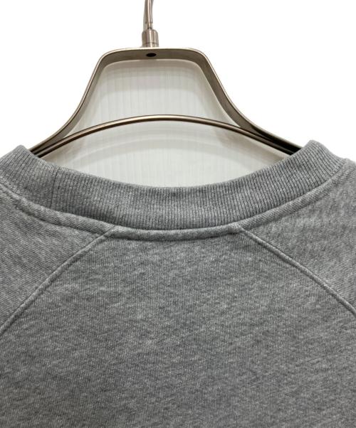 maison kitsune（メゾンキツネ）maison kitsune (メゾンキツネ) クルーネックスウェット グレー サイズ:XSの古着・服飾アイテム