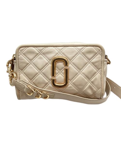 MARC JACOBS（マークジェイコブス）MARC JACOBS (マークジェイコブス) THE QUILTED SOFTSHOT ベージュの古着・服飾アイテム