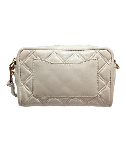 MARC JACOBS（マークジェイコブス）MARC JACOBS (マークジェイコブス) THE QUILTED SOFTSHOT ベージュの古着・服飾アイテム