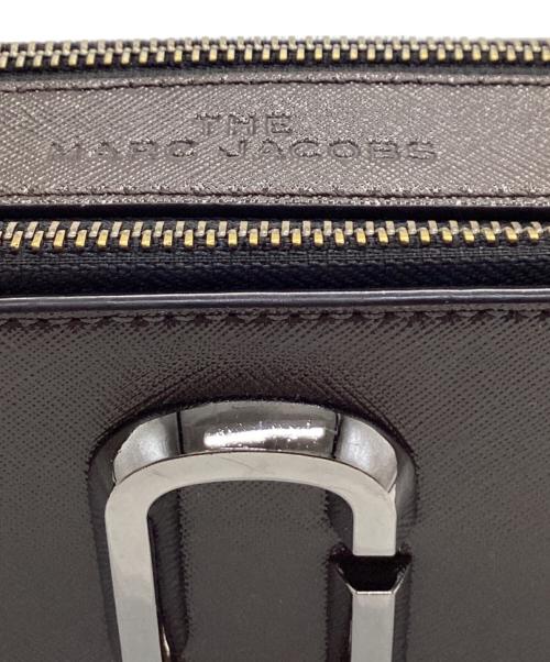 MARC JACOBS（マークジェイコブス）MARC JACOBS (マークジェイコブス) THE SNAPSHOT ブラウンの古着・服飾アイテム