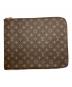 LOUIS VUITTON（ルイ ヴィトン）の古着「ポッシュドキュマンクラッチバッグ」｜ブラウン