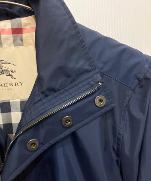 BURBERRY LONDON（バーバリーロンドン）BURBERRY LONDON (バーバリーロンドン) スタンドカラージャケット ネイビー サイズ:Sの古着・服飾アイテム