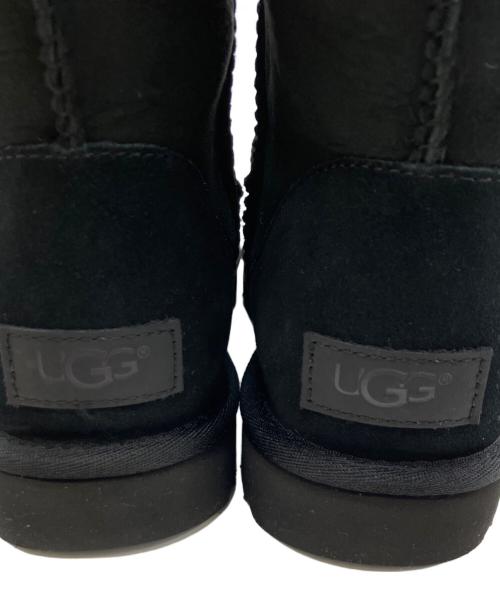 UGG（アグ）UGG (アグ) CLASSIC SHORT2ムートンブーツ ブラック サイズ:24cmの古着・服飾アイテム