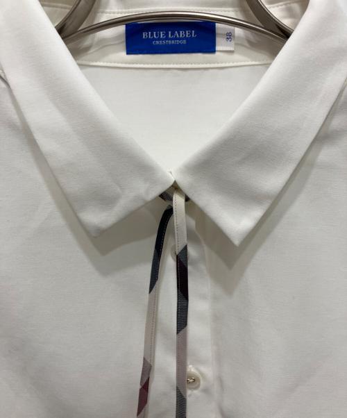 BLUE LABEL CRESTBRIDGE（ブルーレーベルクレストブリッジ）BLUE LABEL CRESTBRIDGE (ブルーレーベルクレストブリッジ) キャンディスリーブブラウス ホワイト サイズ:38の古着・服飾アイテム