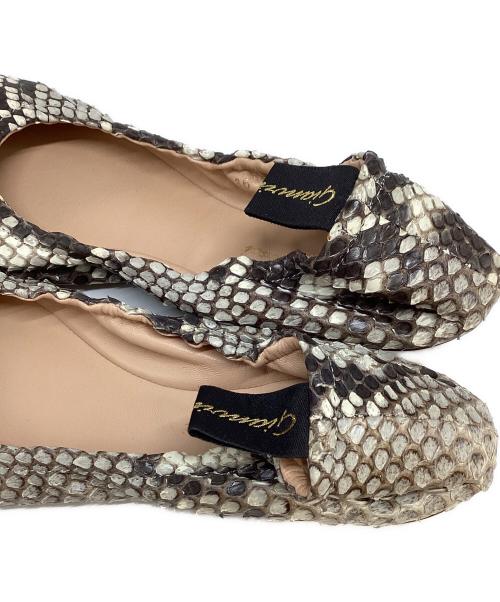 Gianvito Rossi（ジャンヴィト ロッシ）Gianvito Rossi (ジャンヴィト ロッシ) パイソンバレエパンプス グレー サイズ:SIZE37の古着・服飾アイテム