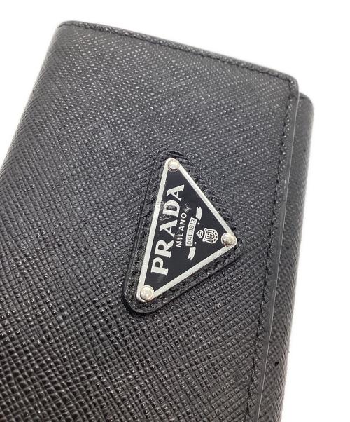 PRADA（プラダ）PRADA (プラダ) サフィアーノ3つ折り財布 ブラックの古着・服飾アイテム