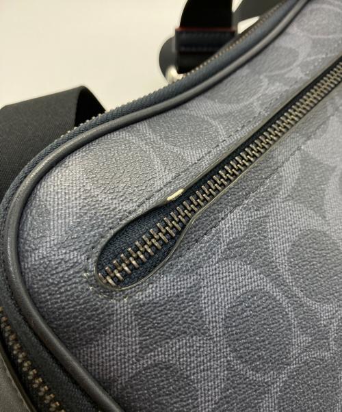 COACH（コーチ）COACH (コーチ) エリアスボディーバッグ ブラック×グレーの古着・服飾アイテム