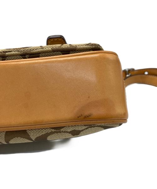 COACH（コーチ）COACH (コーチ) シグネチャーショルダーバッグ ベージュの古着・服飾アイテム