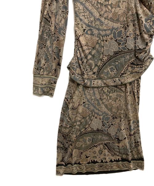LEONARD FASHION（レオナールファッション）LEONARD FASHION (レオナールファッション) シルク総柄ワンピース ベージュ サイズ:11の古着・服飾アイテム