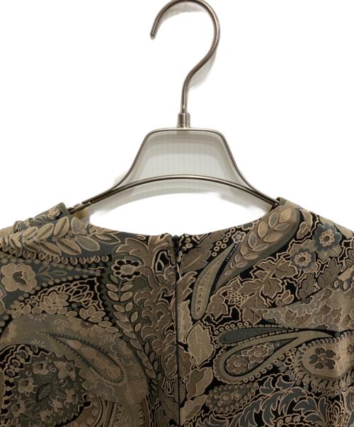 LEONARD FASHION（レオナールファッション）LEONARD FASHION (レオナールファッション) シルク総柄ワンピース ベージュ サイズ:11の古着・服飾アイテム