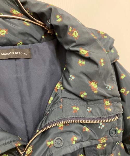 MAISON SPECIAL（メゾンスペシャル）MAISON SPECIAL (メゾンスペシャル) Floral Pattern Long Length Down Coat/フローラルパターンロングダウンコート ネイビー サイズ:freeの古着・服飾アイテム