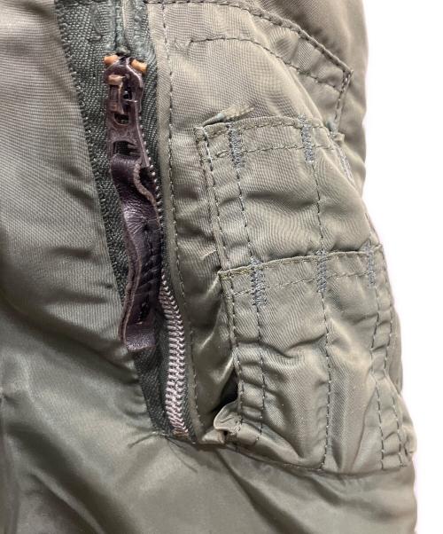 ALPHA INDUSTRIES（アルファインダストリーズ）ALPHA INDUSTRIES (アルファインダストリーズ) N2-B フライトジャケット カーキ サイズ:Mの古着・服飾アイテム