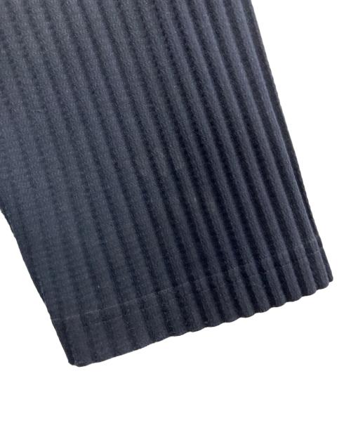 HOMME PLISSE ISSEY MIYAKE（オム プリッセ イッセイ ミヤケ）HOMME PLISSE ISSEY MIYAKE (オム プリッセ イッセイ ミヤケ) BASICS プリーツカーディガン ネイビー サイズ:SIZE2の古着・服飾アイテム