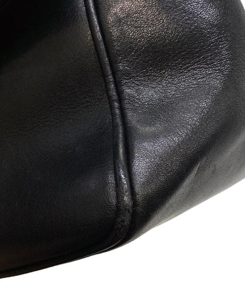 Christian Dior（クリスチャン ディオール）Christian Dior (クリスチャン ディオール) ロゴチャームフラップショルダーバッグ ブラックの古着・服飾アイテム