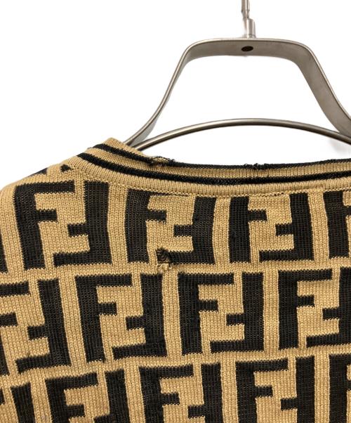FENDI（フェンディ）FENDI (フェンディ) ズッカ柄半袖ニット ベージュ×ブラック サイズ:44の古着・服飾アイテム
