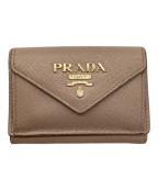 PRADAプラダ）の古着「サフィアーノコンパクトウォレット」｜ベージュ