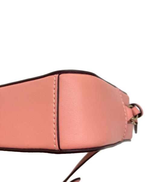 COACH（コーチ）COACH (コーチ) キャンディープリント ミニカメラバッグ ベージュ×ピンクの古着・服飾アイテム