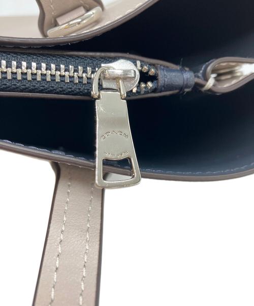 COACH（コーチ）COACH (コーチ) アベニュー キャリーオール トートバッグ ライトグレーの古着・服飾アイテム