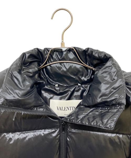 VALENTINO（ヴァレンティノ）VALENTINO (ヴァレンティノ) VLTN ナイロンラッケ パディドジャケット ブラック サイズ:36の古着・服飾アイテム