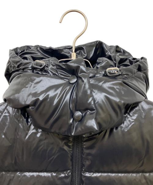 VALENTINO（ヴァレンティノ）VALENTINO (ヴァレンティノ) VLTN ナイロンラッケ パディドジャケット ブラック サイズ:36の古着・服飾アイテム