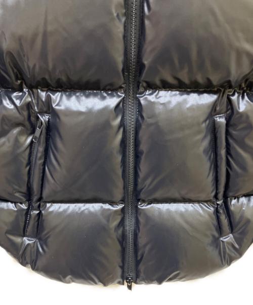 VALENTINO（ヴァレンティノ）VALENTINO (ヴァレンティノ) VLTN ナイロンラッケ パディドジャケット ブラック サイズ:36の古着・服飾アイテム