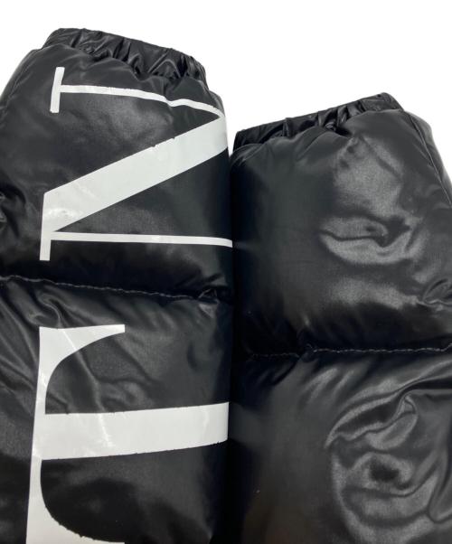 VALENTINO（ヴァレンティノ）VALENTINO (ヴァレンティノ) VLTN ナイロンラッケ パディドジャケット ブラック サイズ:36の古着・服飾アイテム