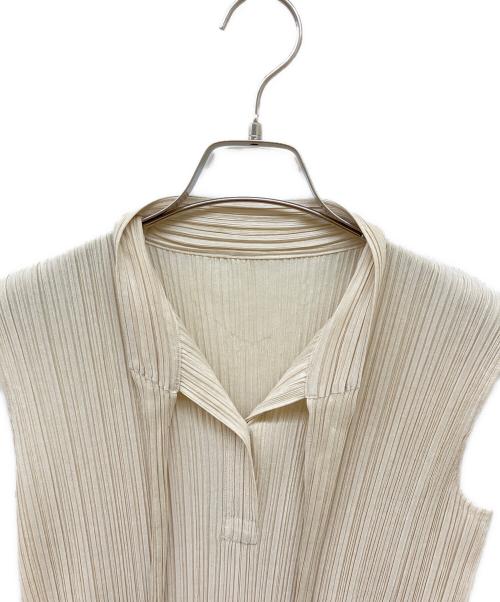 PLEATS PLEASE（プリーツプリーズ）PLEATS PLEASE (プリーツプリーズ) ボウタイワンピース ベージュ サイズ:3の古着・服飾アイテム