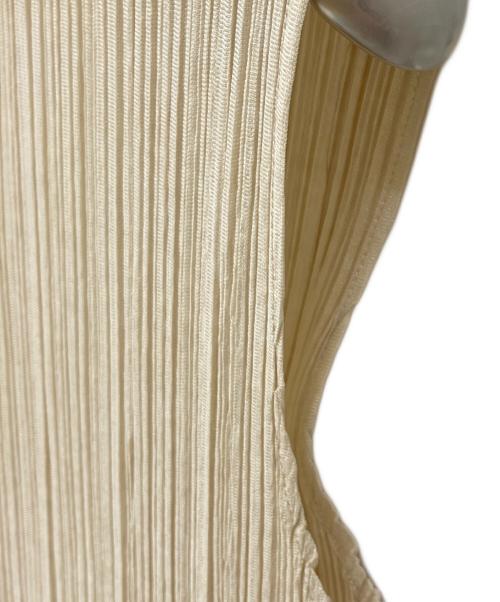 PLEATS PLEASE（プリーツプリーズ）PLEATS PLEASE (プリーツプリーズ) ボウタイワンピース ベージュ サイズ:3の古着・服飾アイテム