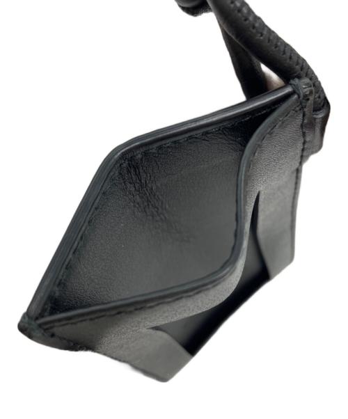 BOTTEGA VENETA（ボッテガベネタ）BOTTEGA VENETA (ボッテガベネタ) カセットバッジホルダーパスケース ブラックの古着・服飾アイテム