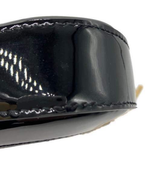 GUCCI（グッチ）GUCCI (グッチ) エナメルミニショルダーバッグ ブラックの古着・服飾アイテム