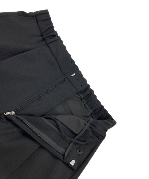 CABAN（キャバン）CABAN (キャバン) ウールギャバジン 1タックテーパードパンツ ブラック サイズ:Mの古着・服飾アイテム
