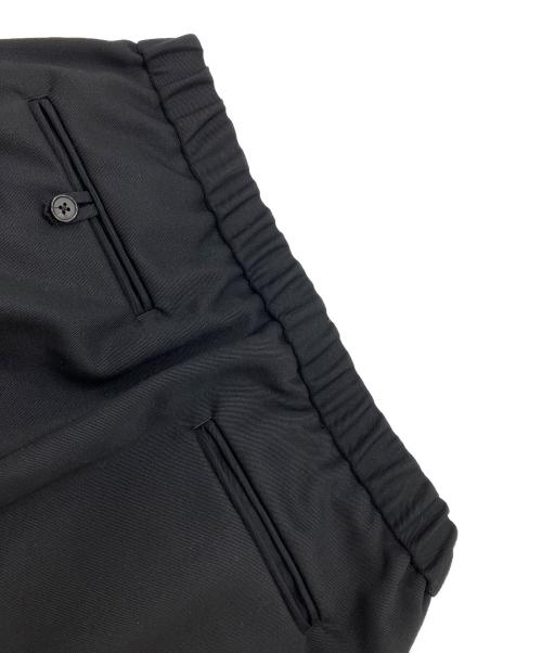 CABAN（キャバン）CABAN (キャバン) ウールギャバジン 1タックテーパードパンツ ブラック サイズ:Mの古着・服飾アイテム