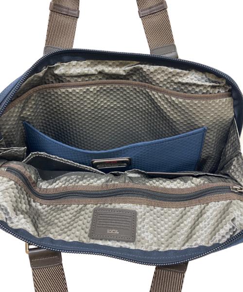 TUMI（トゥミ）TUMI (トゥミ) ビジネスバッグ ネイビーの古着・服飾アイテム