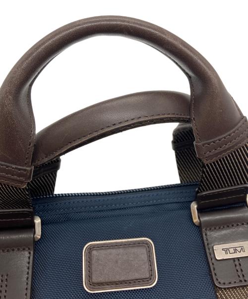 TUMI（トゥミ）TUMI (トゥミ) ビジネスバッグ ネイビーの古着・服飾アイテム