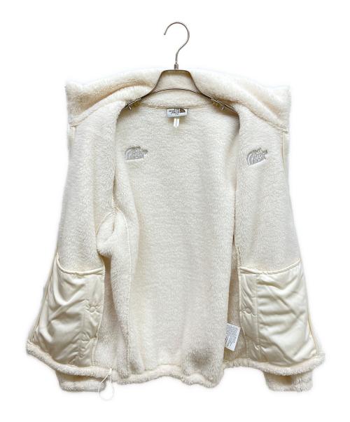 THE NORTH FACE（ザ ノース フェイス）THE NORTH FACE (ザ ノース フェイス) COMFY ALPHA FLEECE ZIP UP ホワイト サイズ:Sの古着・服飾アイテム