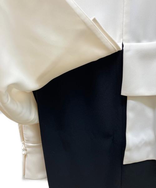 Adam et Rope（アダム エ ロペ）Adam et Rope (アダム エ ロペ) ペプラムドレス ホワイト×ブラック サイズ:36 未使用品の古着・服飾アイテム